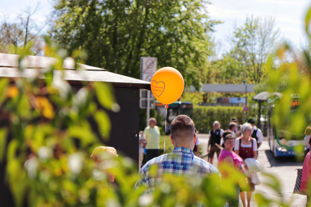 Marktsonntag mit Volksfest-Glücksrad und Rikscha-Service