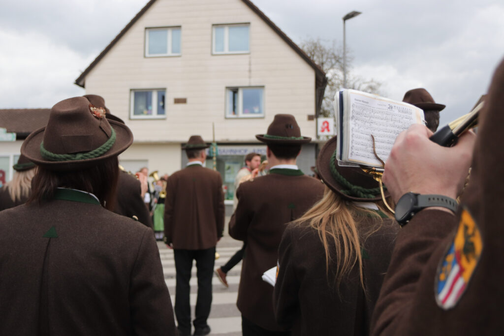 Die 1. OÖ Hubertusmusikkapelle beim Musizieren