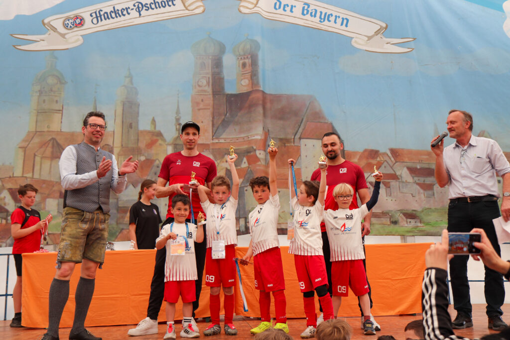 AUFTAKT 2026-52